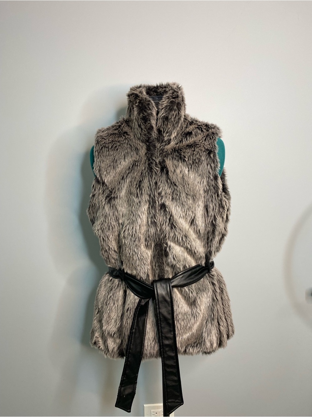 Faux Fur Belted Vest - Gray/Black